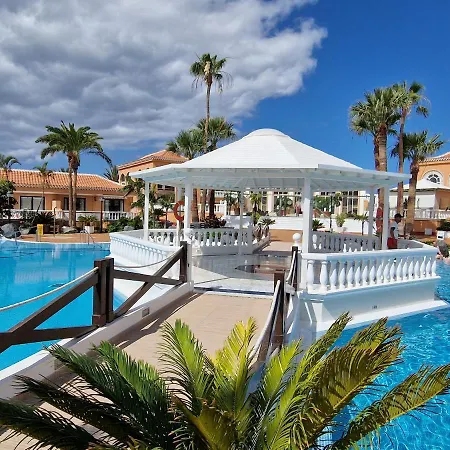 Playa Vistas With Breathtaking Sea View, Only 100 M To The Sea, Heated Pool, Aircondition For A Fee, Wifi *