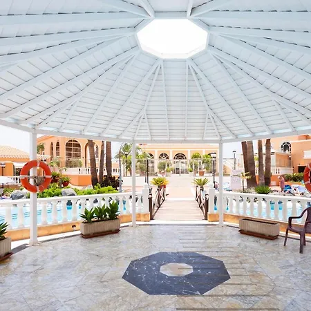 Playa Vistas With Breathtaking Sea View, Only 100 M To The Sea, Heated Pool, Aircondition For A Fee, Wifi Appartamento Playa de las Americas (Tenerife)