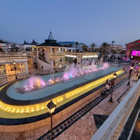Playa Vistas With Breathtaking Sea View, Only 100 M To The Sea, Heated Pool, Aircondition For A Fee, Wifi Appartamento Playa de las Americas (Tenerife)