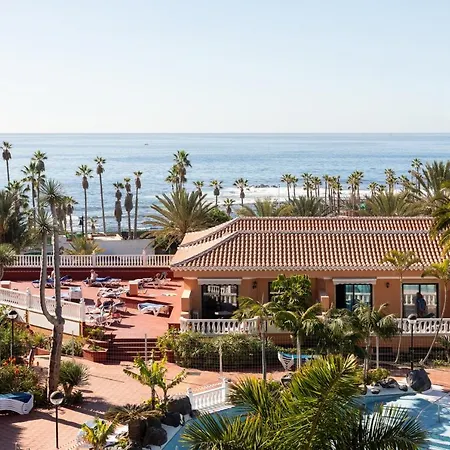 Playa Vistas With Breathtaking Sea View, Only 100 M To The Sea, Heated Pool, Aircondition For A Fee, Wifi * Playa de las Américas
